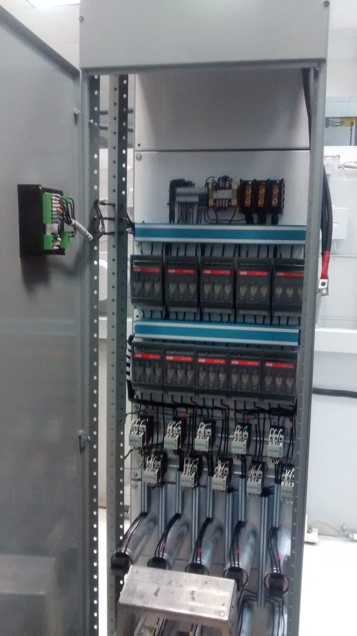 Banco de capacitores y compensación reactiva